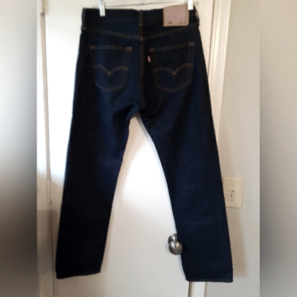 Levi shrink to fit 501 jeans. Size29×32.